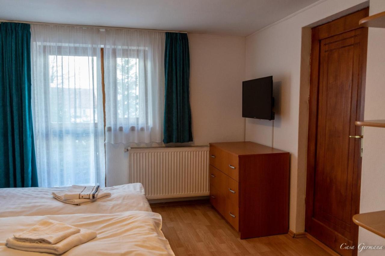 Casa Germana Hotel Lupény Kültér fotó
