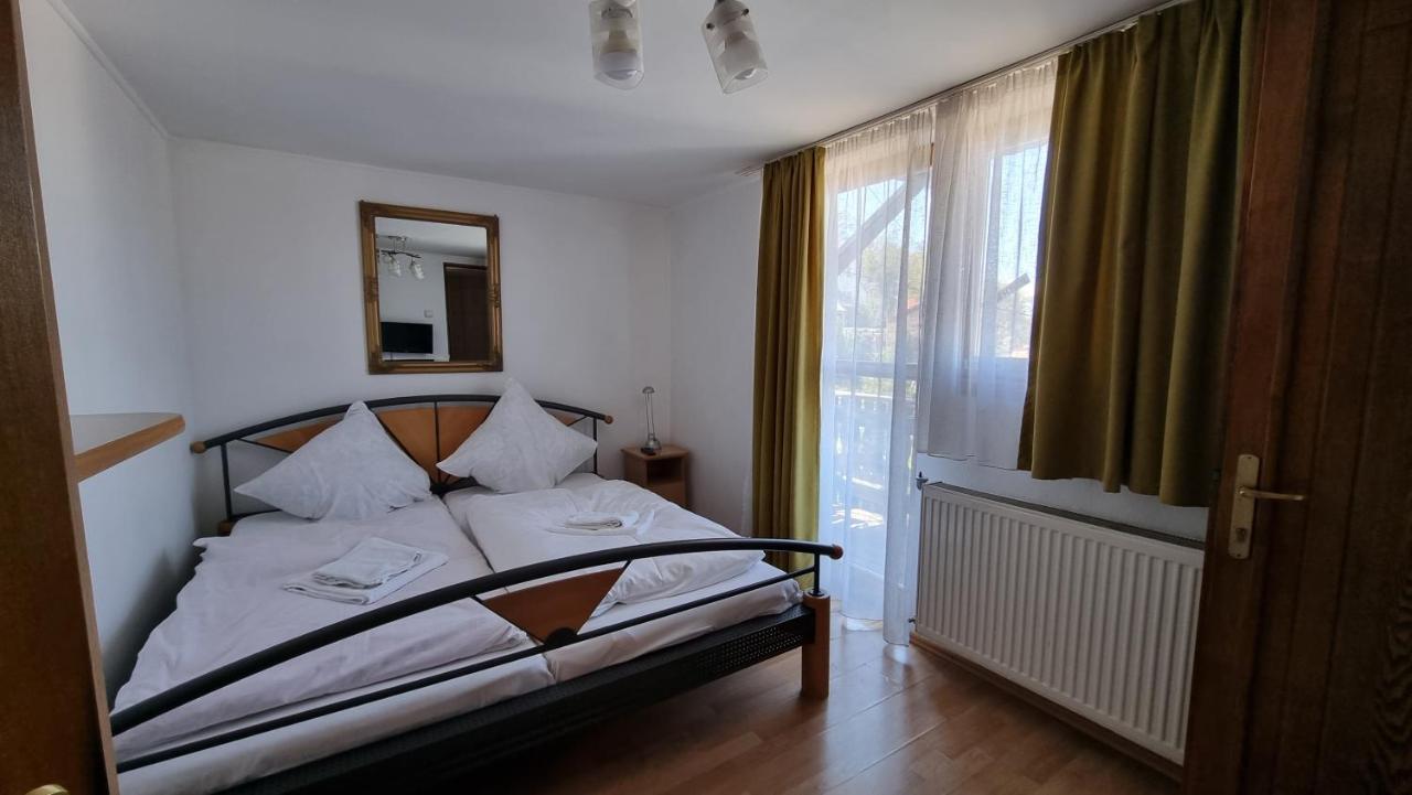 Casa Germana Hotel Lupény Kültér fotó